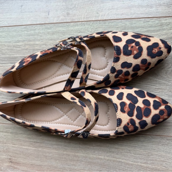 Shoes - Ballet Flats Leopard Print Double-Strap Pointed Toe Flats - Brown size 8.5 (39)